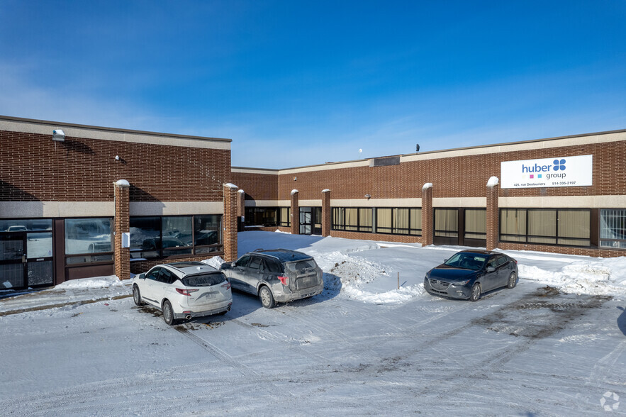 375-455 Rue Deslauriers, Saint-Laurent, QC for lease - Building Photo - Image 3 of 6