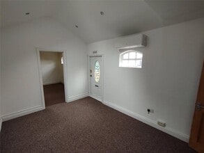 375-377 Rayleigh Rd, Leigh On Sea for lease Interior Photo- Image 1 of 23