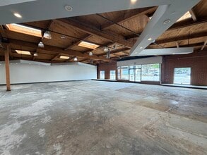 2314-2316 Lincoln Blvd, Santa Monica, CA for lease Interior Photo- Image 1 of 10