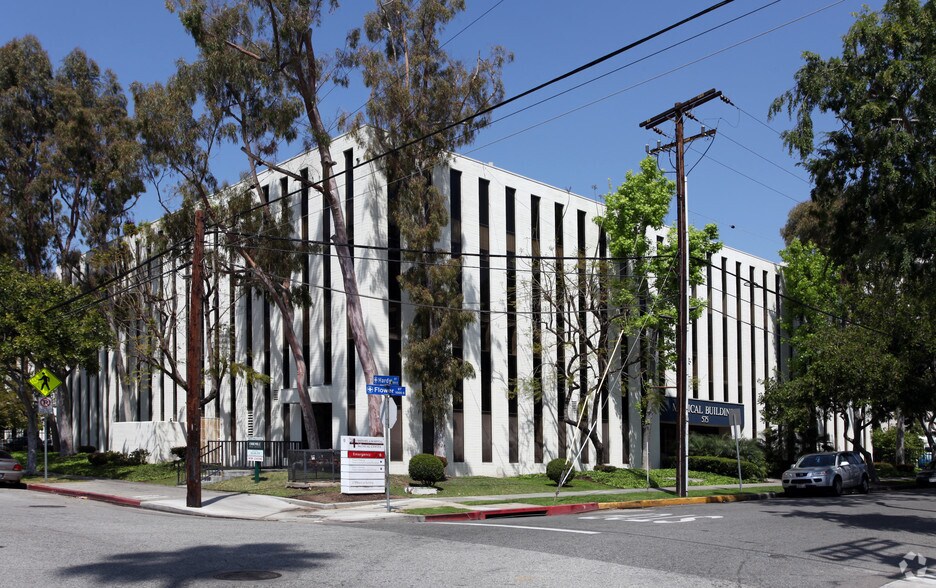 575 E Hardy St, Inglewood, CA for lease - Building Photo - Image 3 of 6