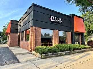 Plus de détails pour 1620 E Michigan Ave, Lansing, MI - Vente au détail à louer