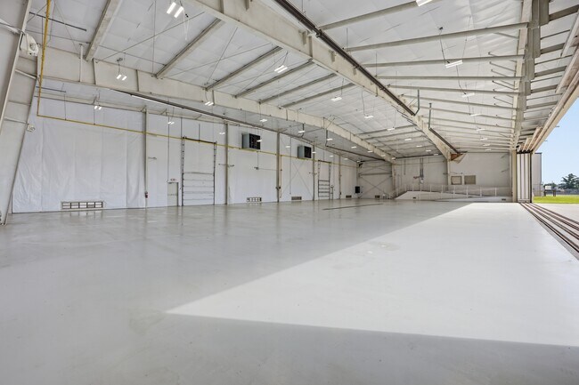 More details for 1185 N Memorial Dr, Greenville, NC - Industrial for Lease