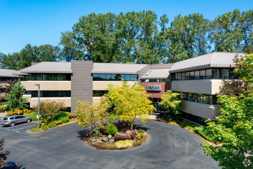 16040 Christensen Rd, Tukwila, WA for lease - Building Photo - Image 2 of 13