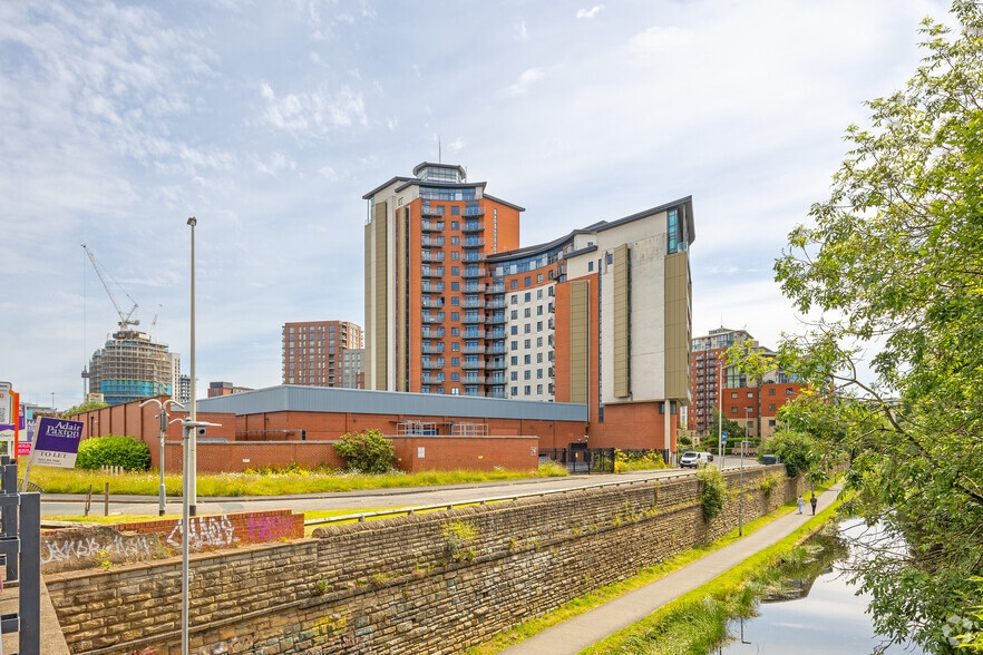 Gotts Rd, Leeds for lease - Building Photo - Image 3 of 8