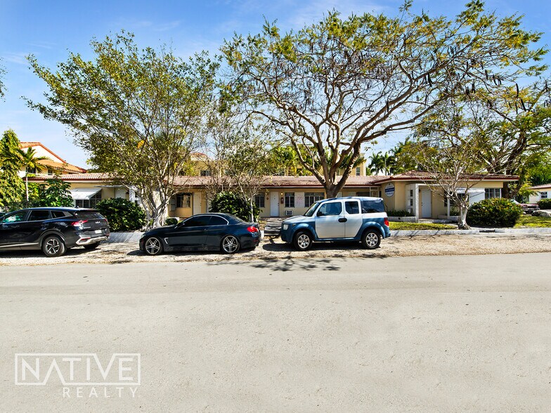 1723 NE 6th St, Fort Lauderdale, FL à vendre - Photo du bâtiment - Image 2 de 10