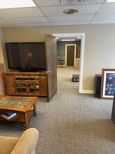 815 Quarrier St, Charleston, WV for sale Interior Photo- Image 1 of 9