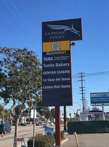 2618-2636 W La Palma Ave, Anaheim, CA à louer - Photo du bâtiment - Image 3 de 5