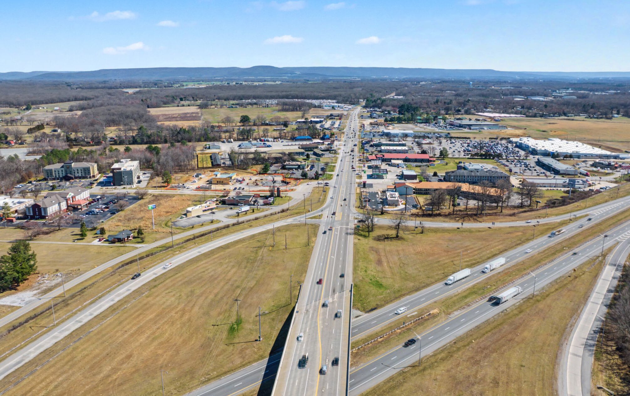 Hillsboro Blvd & Roberts Blvd Hwy, Manchester, TN à louer Photo du bâtiment- Image 1 de 6