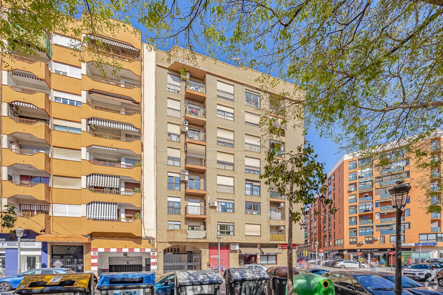 Carrer del Marqués de Campo, 11-13, València, Valencia for lease - Primary Photo - Image 1 of 2