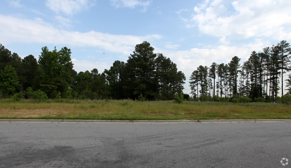 10701 Globe Rd, Raleigh, NC for sale - Primary Photo - Image 1 of 1