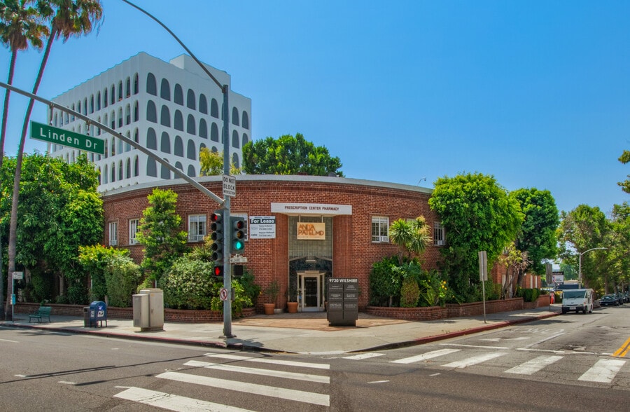 9730-9732 Wilshire Blvd, Beverly Hills, CA à louer - Photo du bâtiment - Image 3 de 46