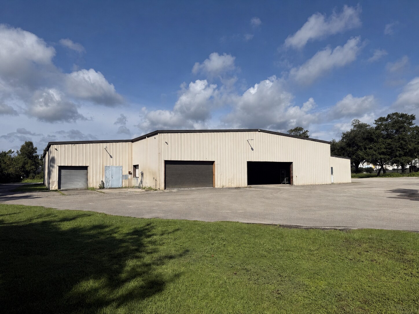 3941 W Pensacola St, Tallahassee, FL for lease Interior Photo- Image 1 of 9