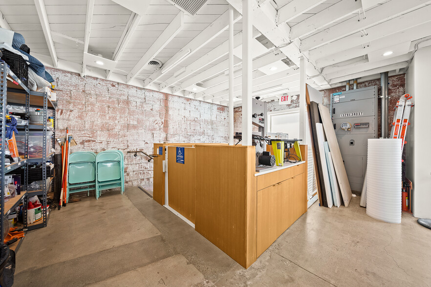 1329 E 3rd St, Los Angeles, CA for sale - Interior Photo - Image 3 of 16