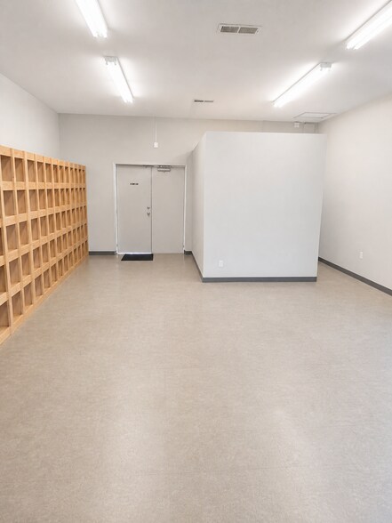 825 W 3rd St, Caruthersville, MO à louer - Photo du bâtiment - Image 3 de 14
