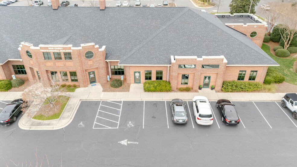 105 Ben Casey Dr, Fort Mill, SC for lease - Building Photo - Image 3 of 6
