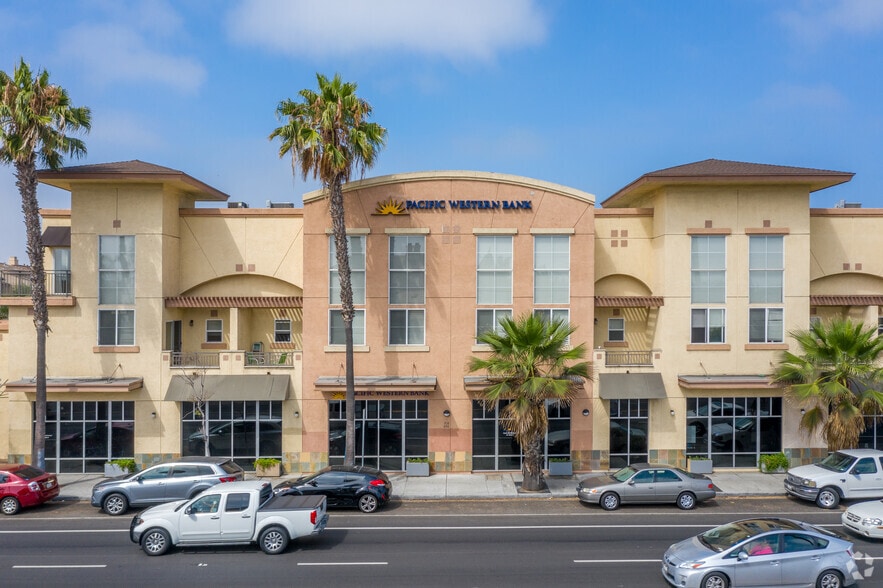730 Broadway, Chula Vista, CA for lease - Building Photo - Image 3 of 10