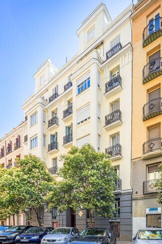 Plus de détails pour Calle de Juan de Austria, 22, Madrid - Multi-résidentiel à vendre