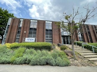 Plus de détails pour 466-467 Malton Ave, Slough - Industriel à louer