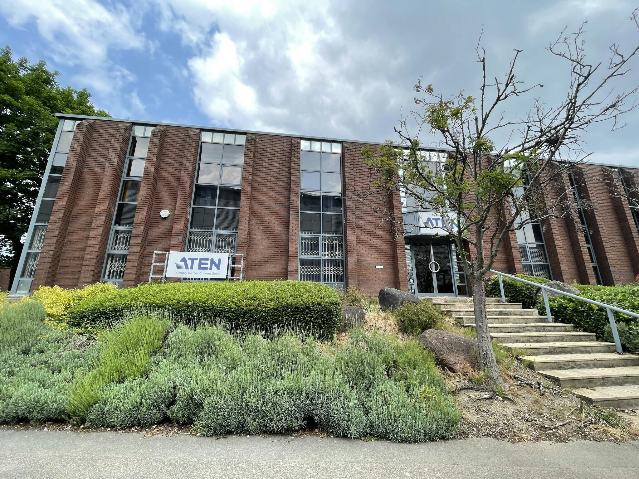 466-467 Malton Ave, Slough à louer Photo du bâtiment- Image 1 de 7