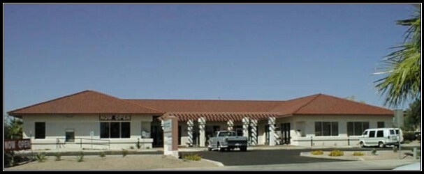 19082 R H Johnson Blvd, Sun City West, AZ à louer - Photo du bâtiment - Image 3 de 4
