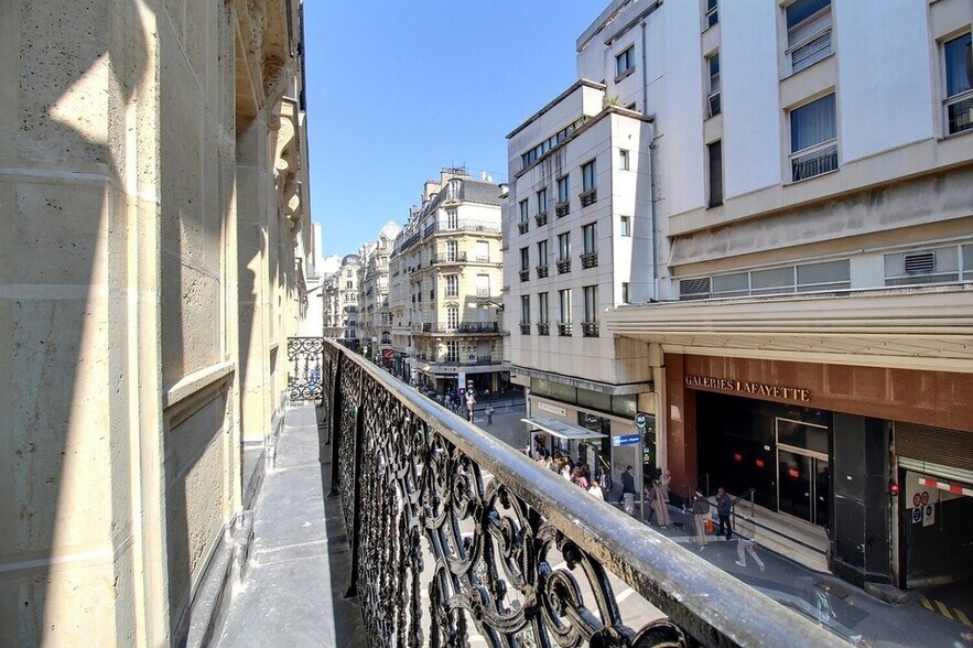 11 Rue De Mogador, Paris à louer - Photo du bâtiment - Image 1 de 30
