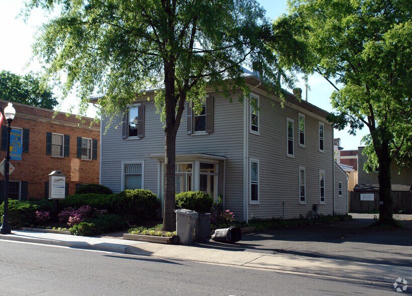9117 Church St, Manassas, VA à vendre - Photo du bâtiment - Image 2 de 22