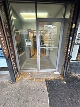 39-09 104th St, Corona, NY à louer Photo du bâtiment- Image 2 de 5