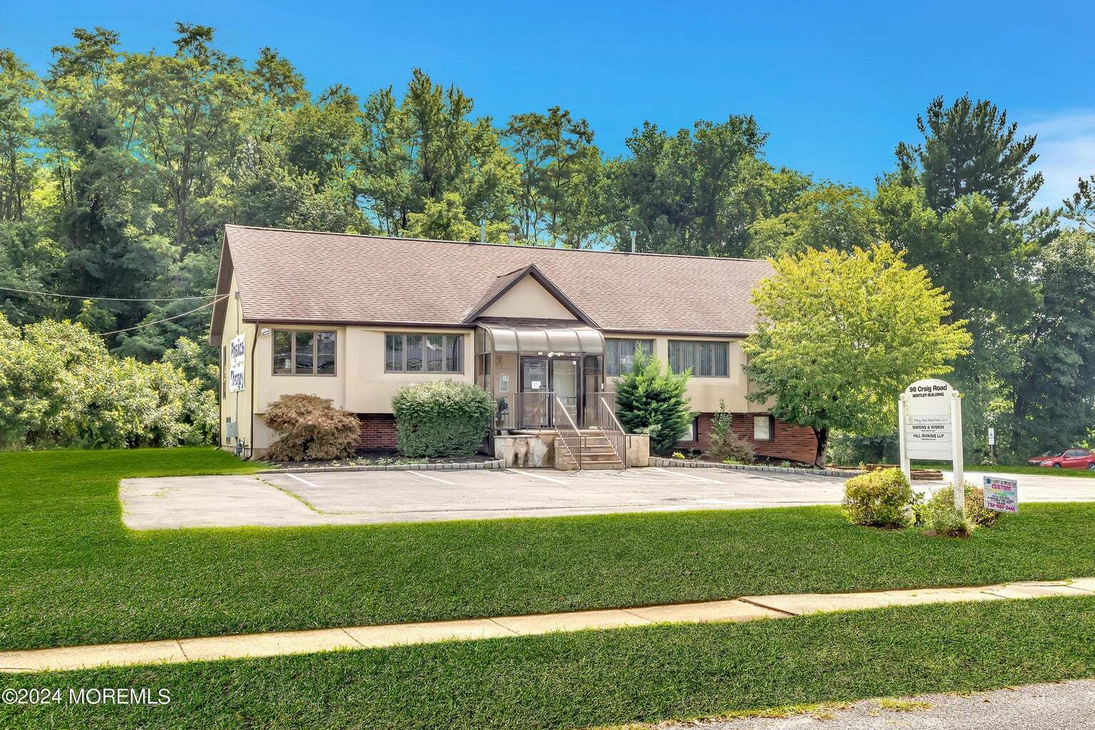 98 Craig Rd, Manalapan Township, NJ for sale Building Photo- Image 1 of 16