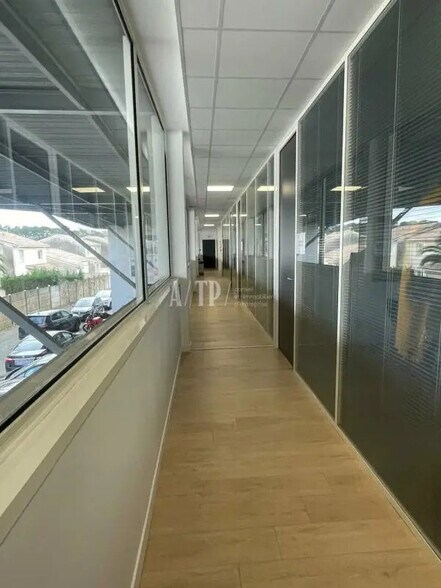 Office in Pessac for lease - Building Photo - Image 1 of 10