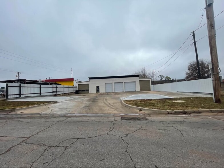 6008 S Douglas Ave, Oklahoma City, OK for sale - Building Photo - Image 2 of 10