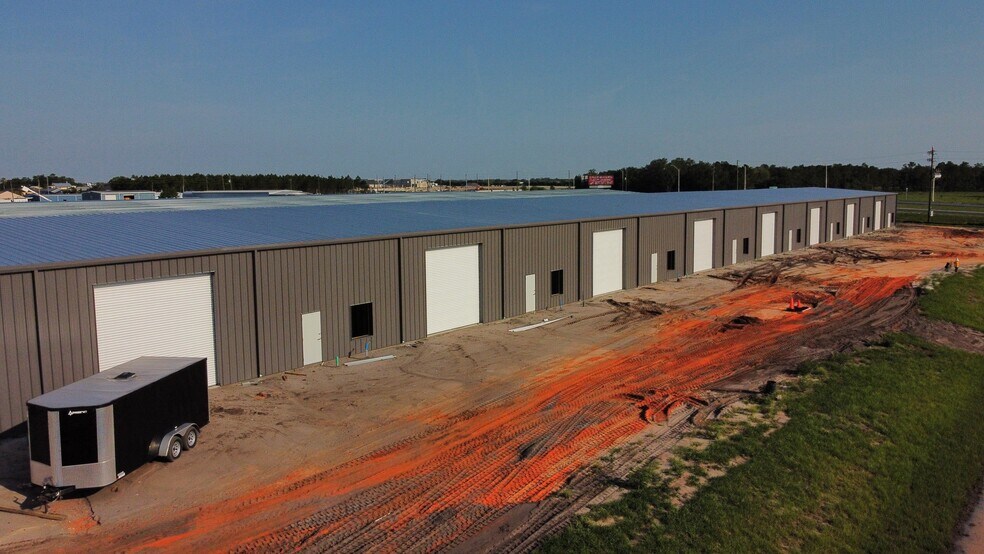 4900 Dundee Rd, Winter Haven, FL à louer - Photo principale - Image 1 de 4