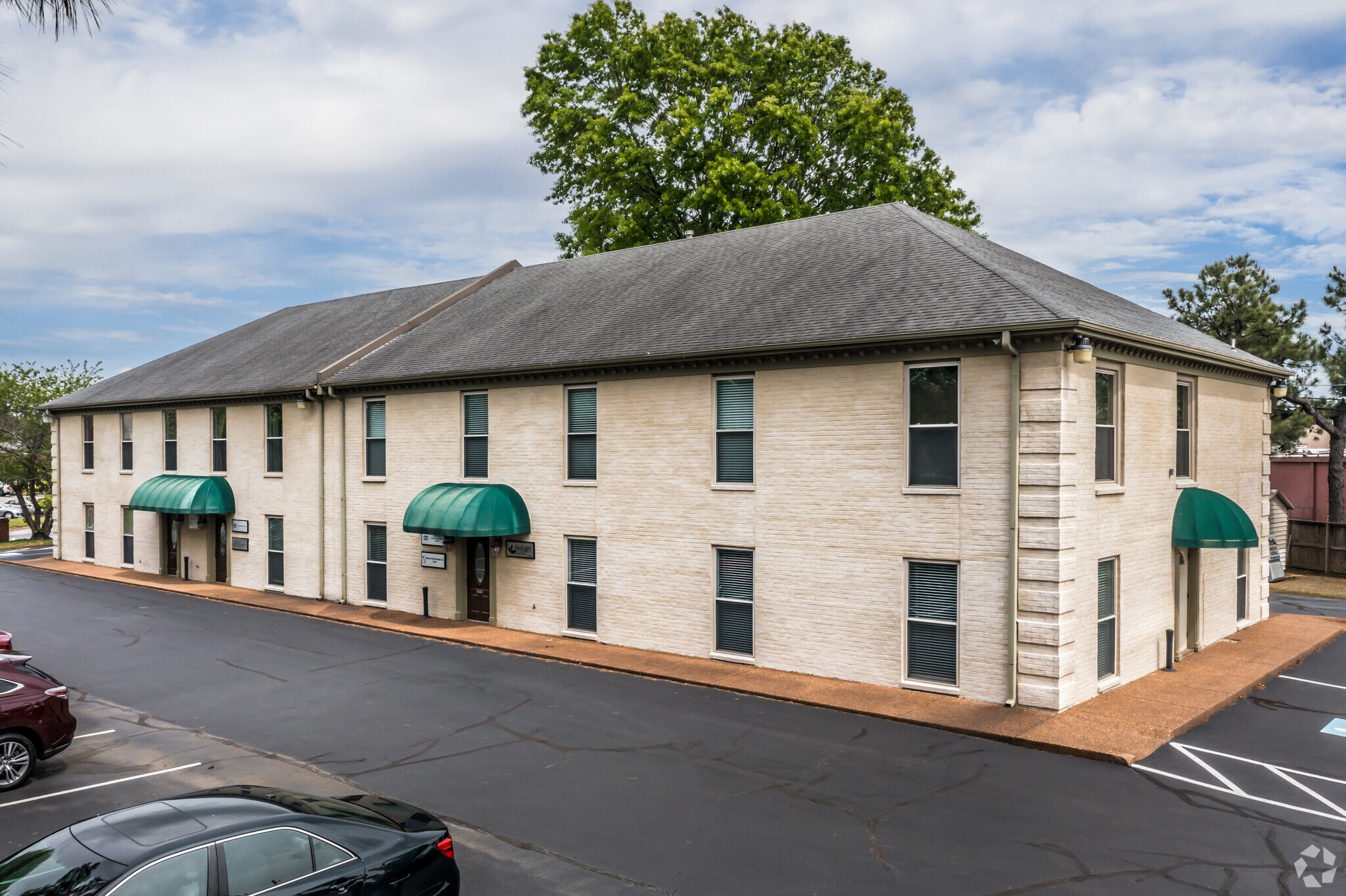 763 Walnut Knoll Ln, Cordova, TN for lease Primary Photo- Image 1 of 9