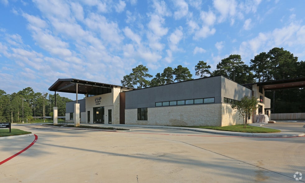 1246 N FM 3083 W, Conroe, TX for lease - Primary Photo - Image 1 of 23