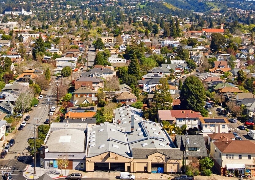 3207 Shattuck Ave, Berkeley, CA for sale - Building Photo - Image 3 of 3