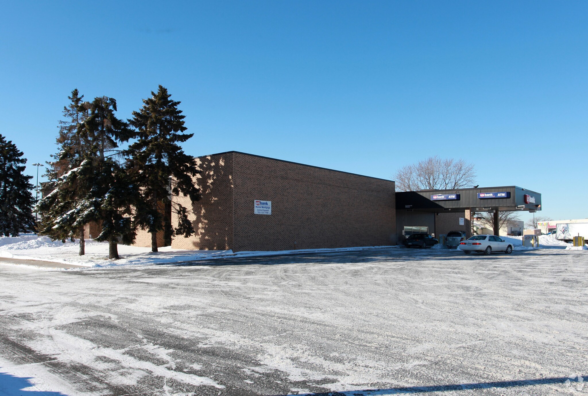 231 NE County Road 10, Blaine, MN for lease Primary Photo- Image 1 of 5