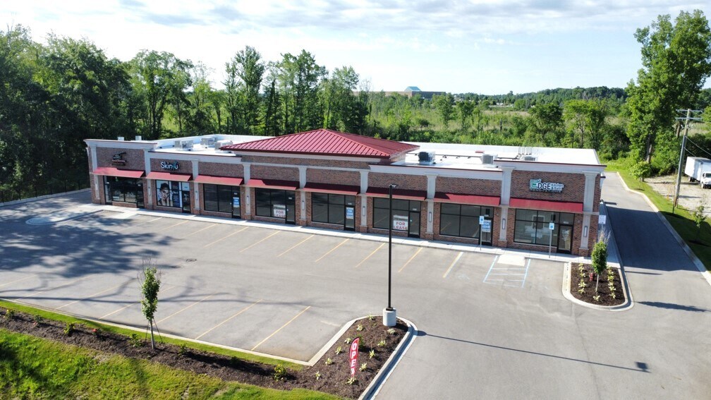 2800 E West Maple Rd, Commerce Township, MI for lease Building Photo- Image 1 of 14