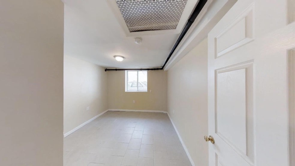 1549 Selwyn Ave, Bronx, NY for lease - Interior Photo - Image 3 of 10