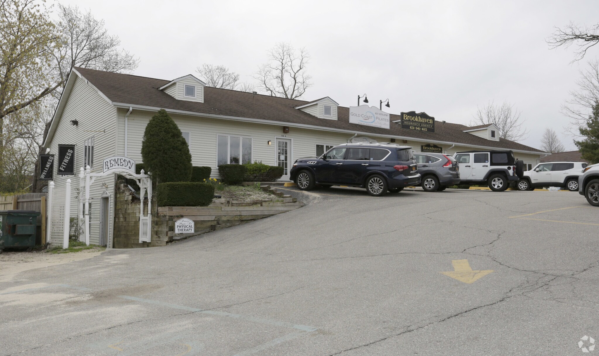 128 Old Town Rd, East Setauket, NY for lease Primary Photo- Image 1 of 17