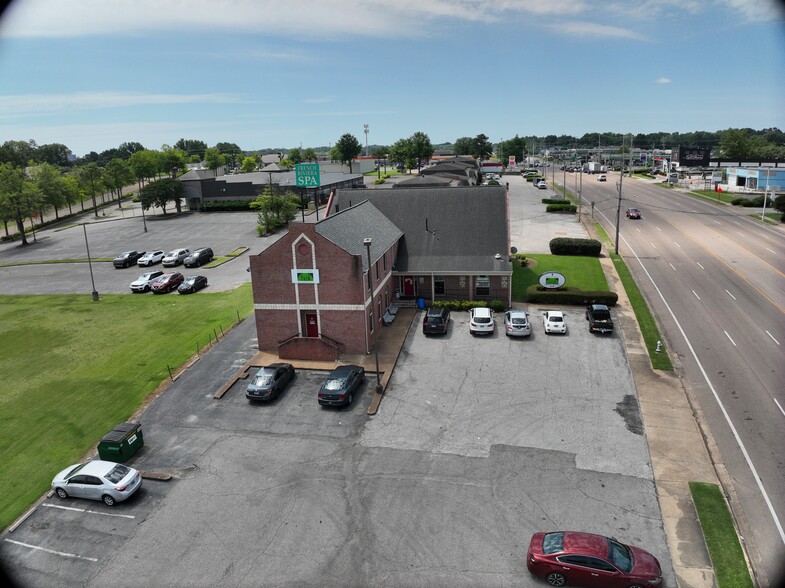 3530 Hickory Hill Rd, Memphis, TN à vendre - Communauté Matterport - Image 3 de 18