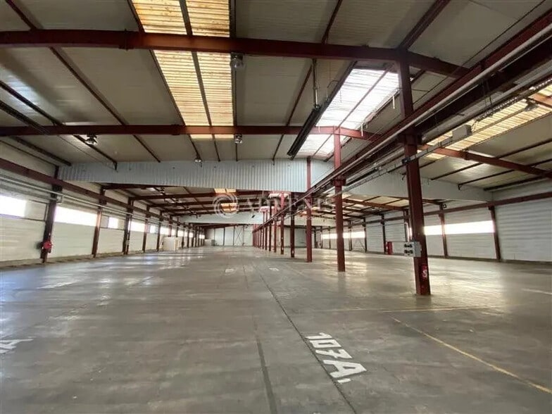 Flex in Bonneuil-sur-Marne for lease - Building Photo - Image 2 of 4