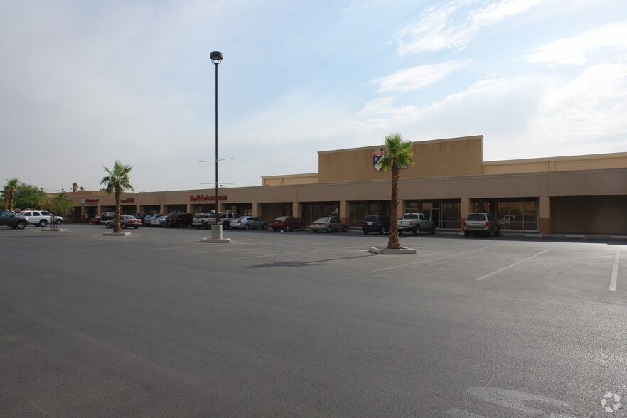 1627-1649 W Main St, El Centro, CA à vendre - Photo du bâtiment - Image 2 de 4