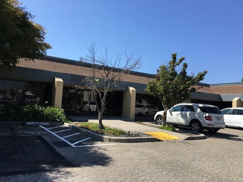 3000-3040 Kenneth St, Santa Clara, CA for sale - Building Photo - Image 1 of 1