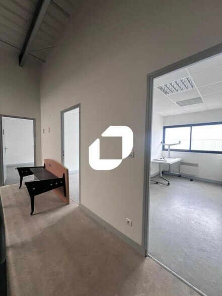 Flex in Meaux for sale - Interior Photo - Image 2 of 6