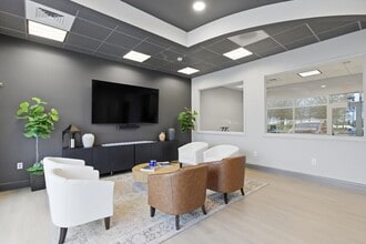 142 S Cardigan Way, Mooresville, NC for lease Interior Photo- Image 2 of 23