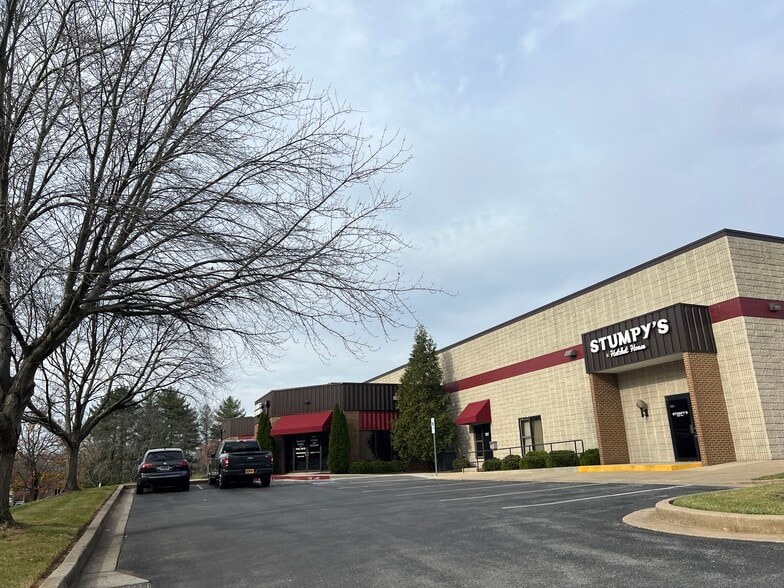 6695 Dobbin Rd, Columbia, MD for lease - Building Photo - Image 2 of 15