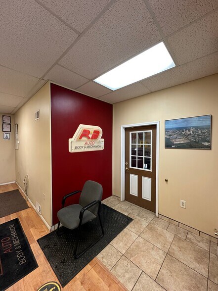 3312 St Clair Ave, Cleveland, OH for sale - Building Photo - Image 3 of 8