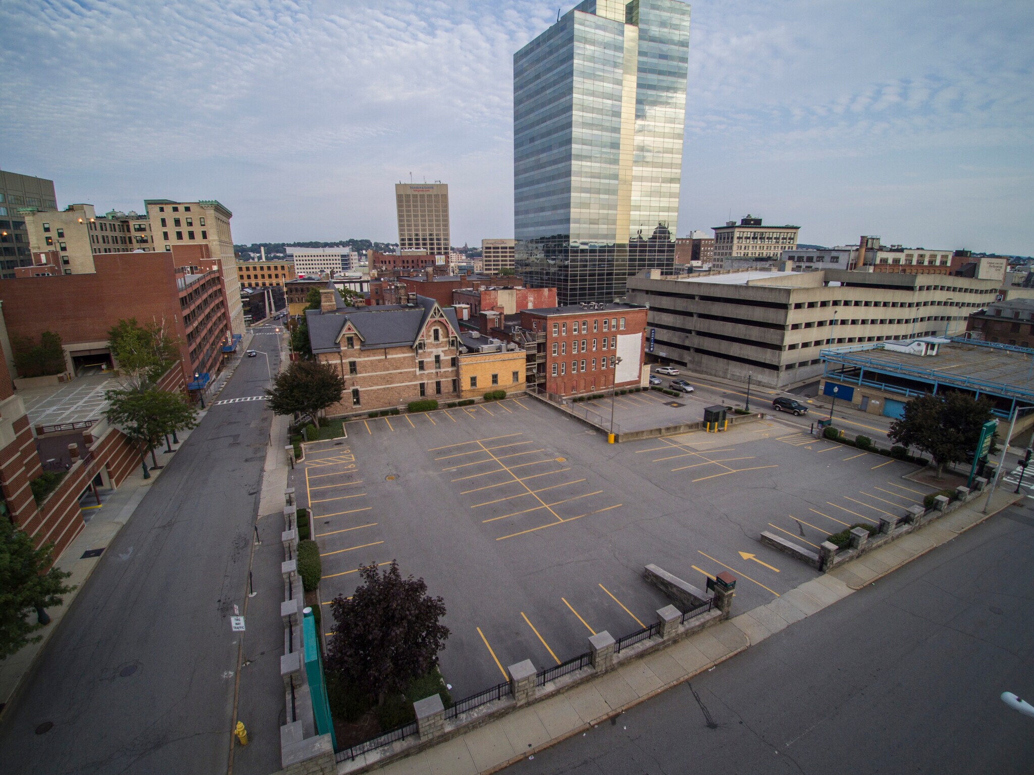 Land Parcel Development portefeuille de 2 propriétés à vendre sur LoopNet.ca Aérien- Image 1 de 4