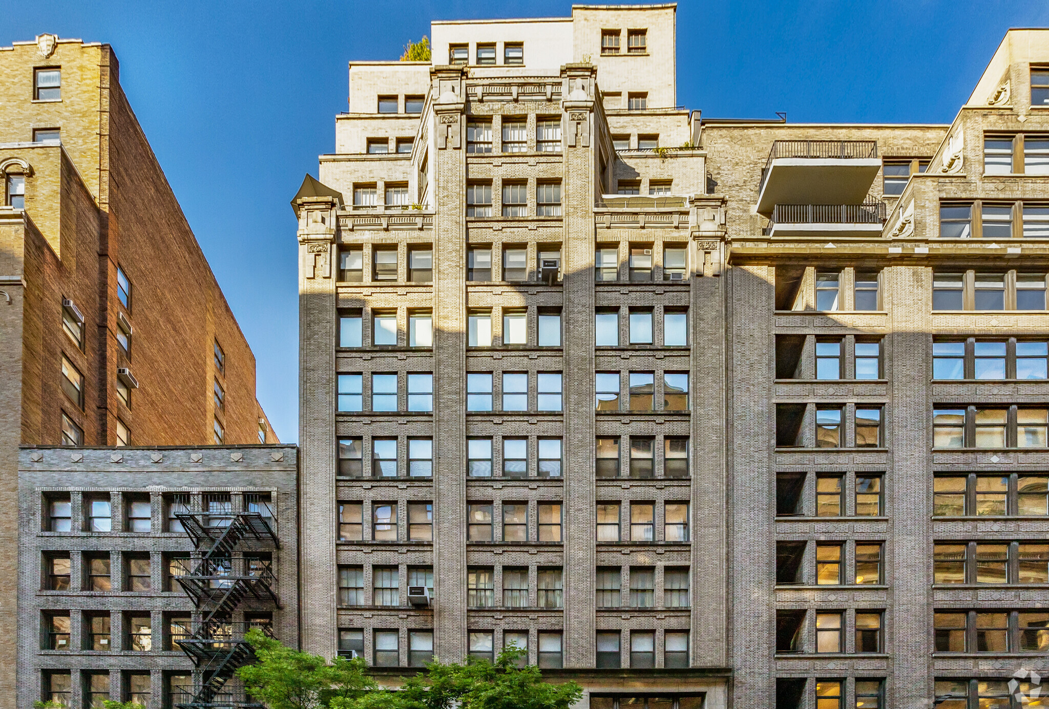 241 W 36th St, New York, NY for lease Primary Photo- Image 1 of 6