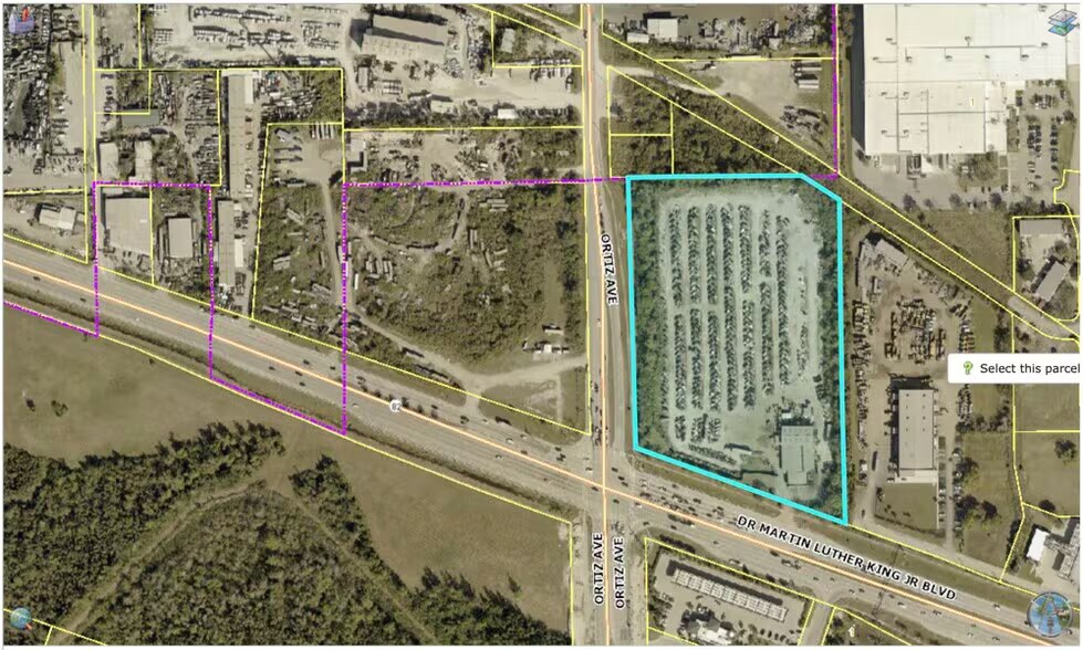 5001 Dr Martin Luther King Blvd, Fort Myers, FL à louer - Photo du bâtiment - Image 3 de 5