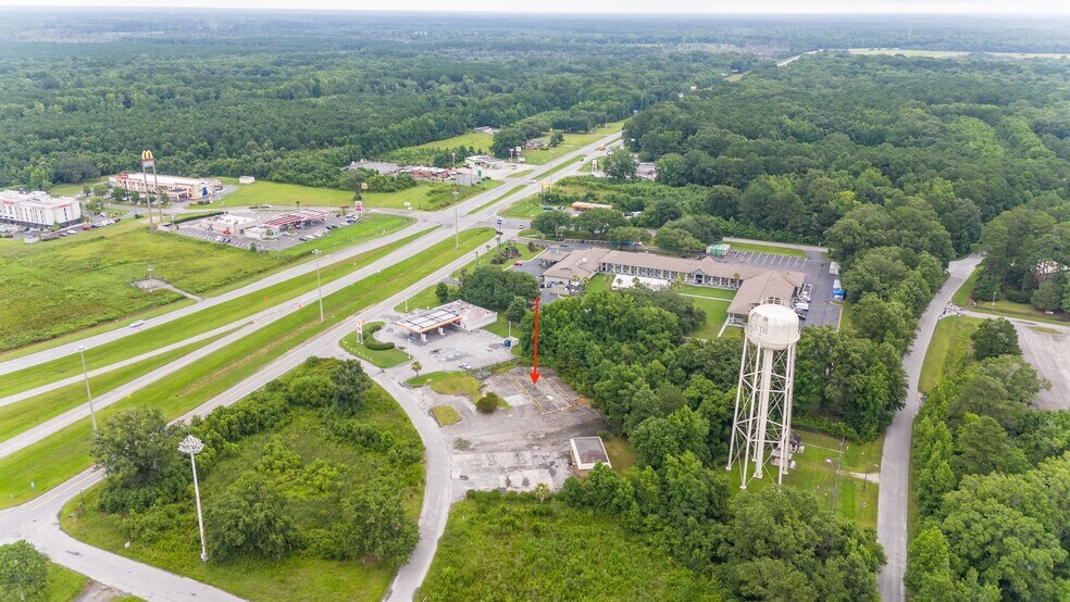 61 Charles Frazier Cir, Yemassee, SC à vendre - Photo du bâtiment - Image 3 de 23